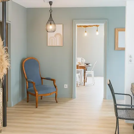 Chez Henri - Duplex Avec Terrasse - Saint-serge Apartament *